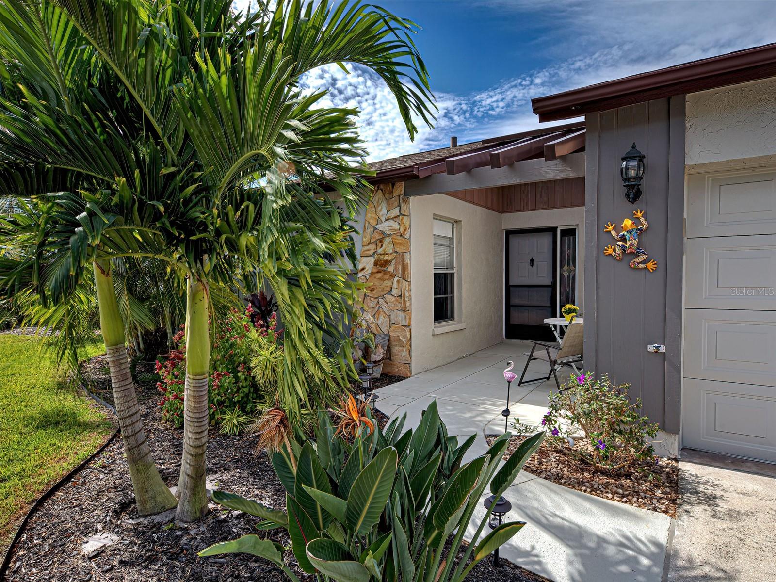 Image 3 of 38 For 611 Chestnut Lane None