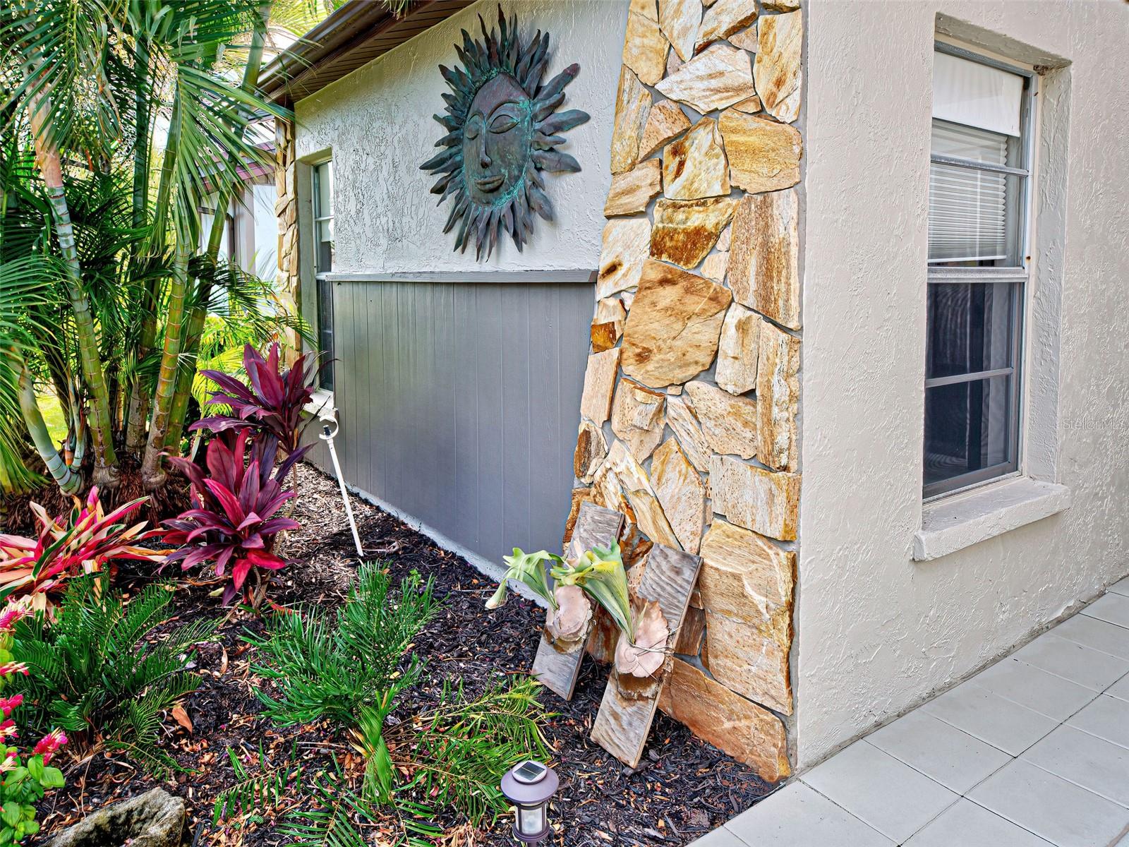 Image 7 of 38 For 611 Chestnut Lane None