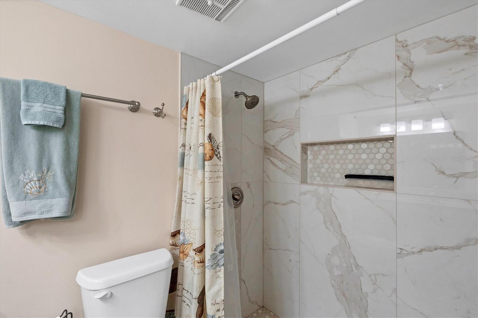 Image 28 of 55 For 1531 Placida Road 4-102