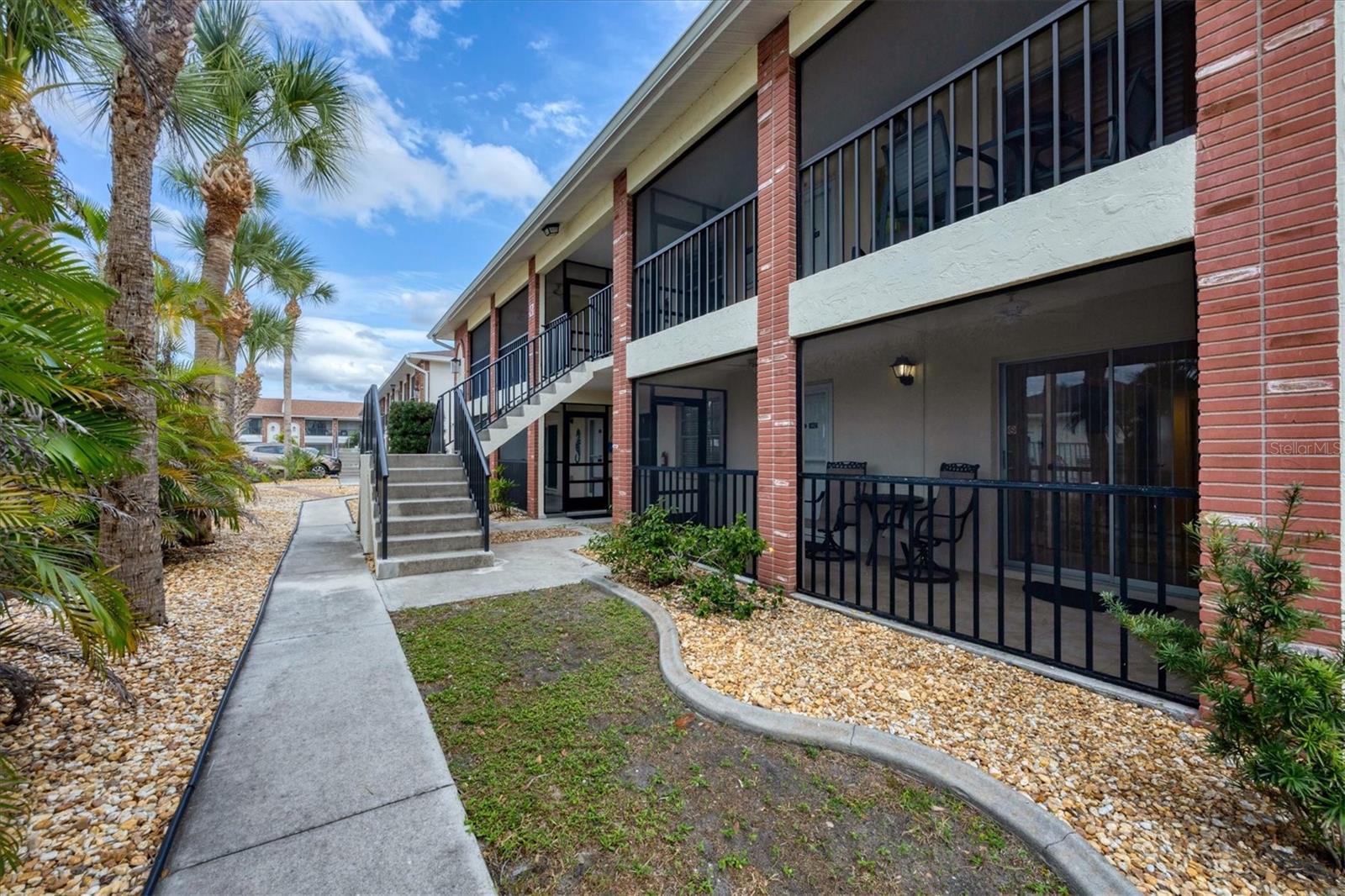 Image 4 of 55 For 1531 Placida Road 4-102