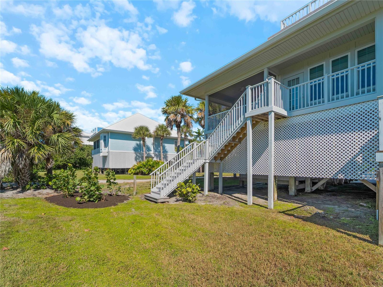 Image 15 of 59 For 7104 Palm Island Drive Le38