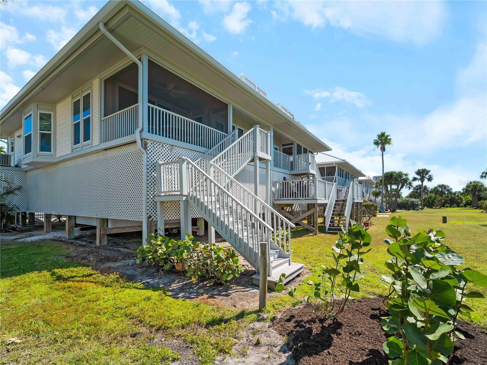 Image 16 of 59 For 7104 Palm Island Drive Le38