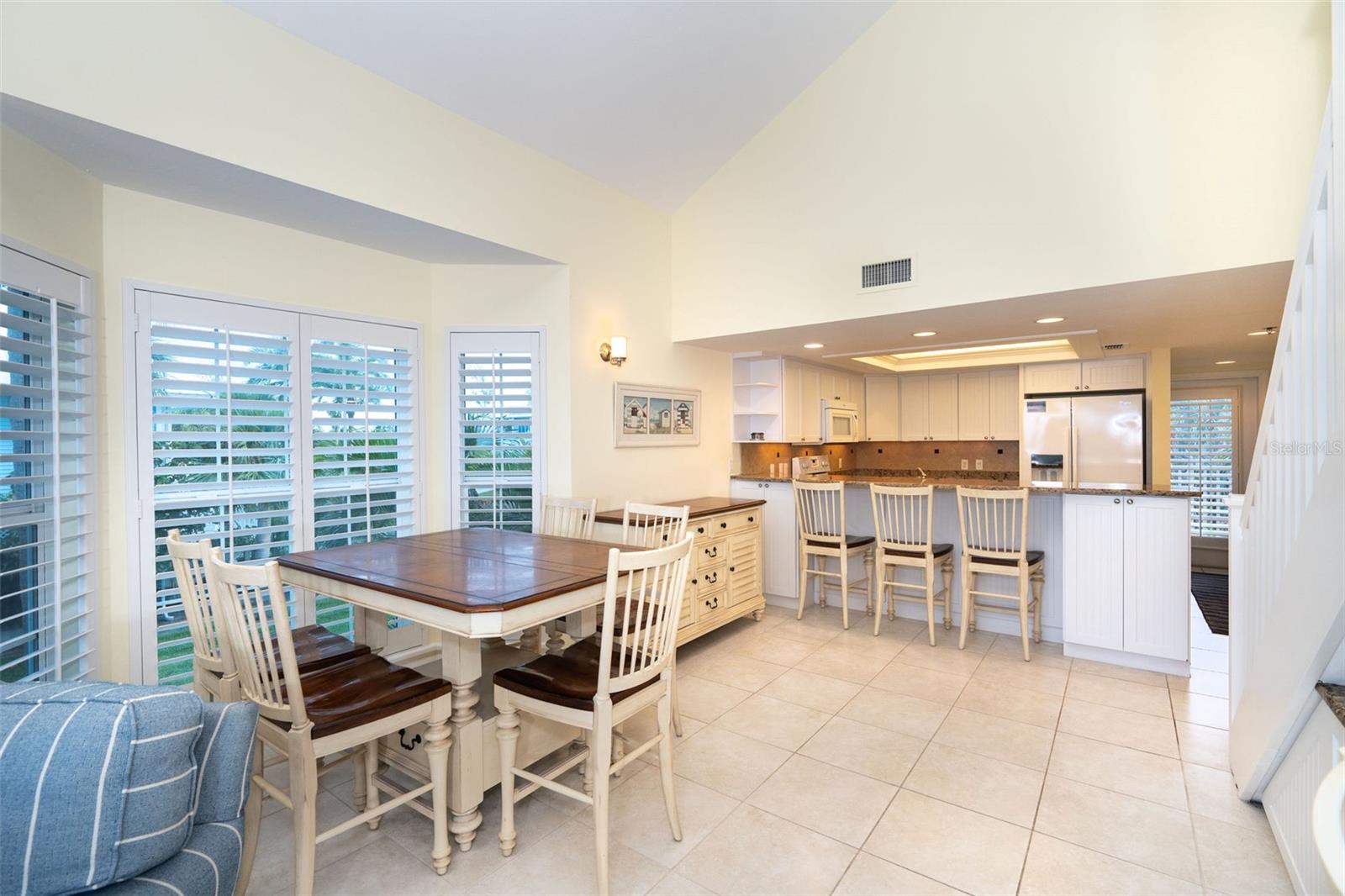 Image 35 of 59 For 7104 Palm Island Drive Le38