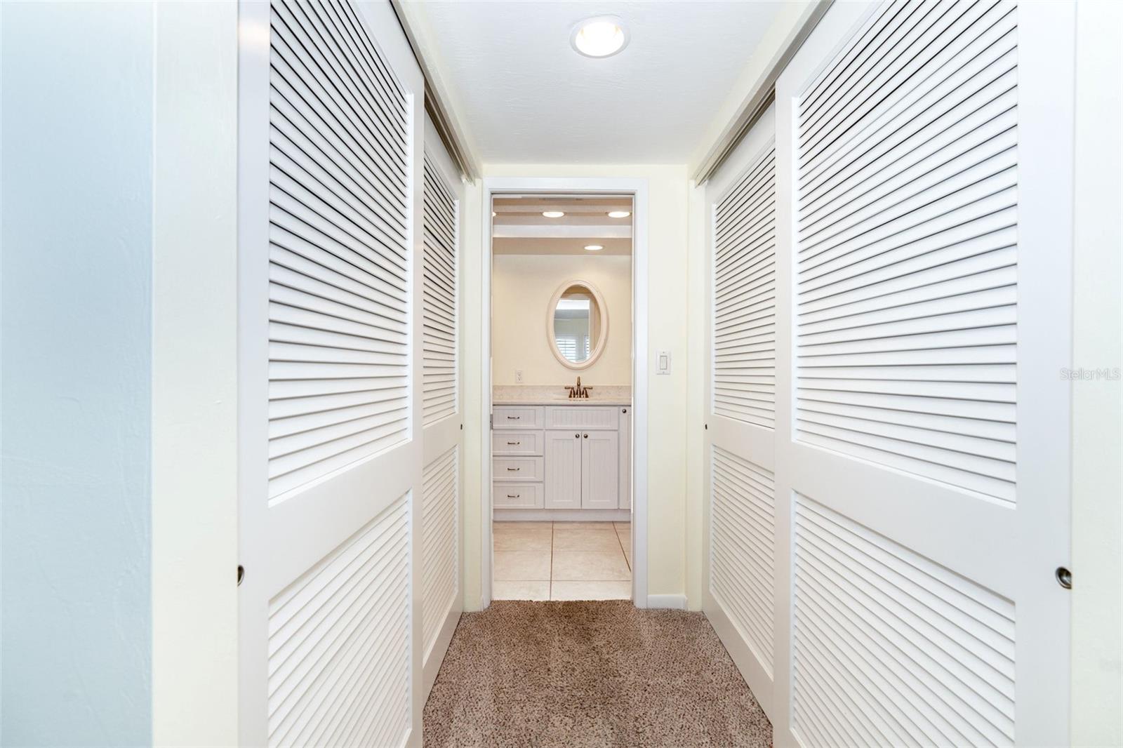 Image 46 of 59 For 7104 Palm Island Drive Le38