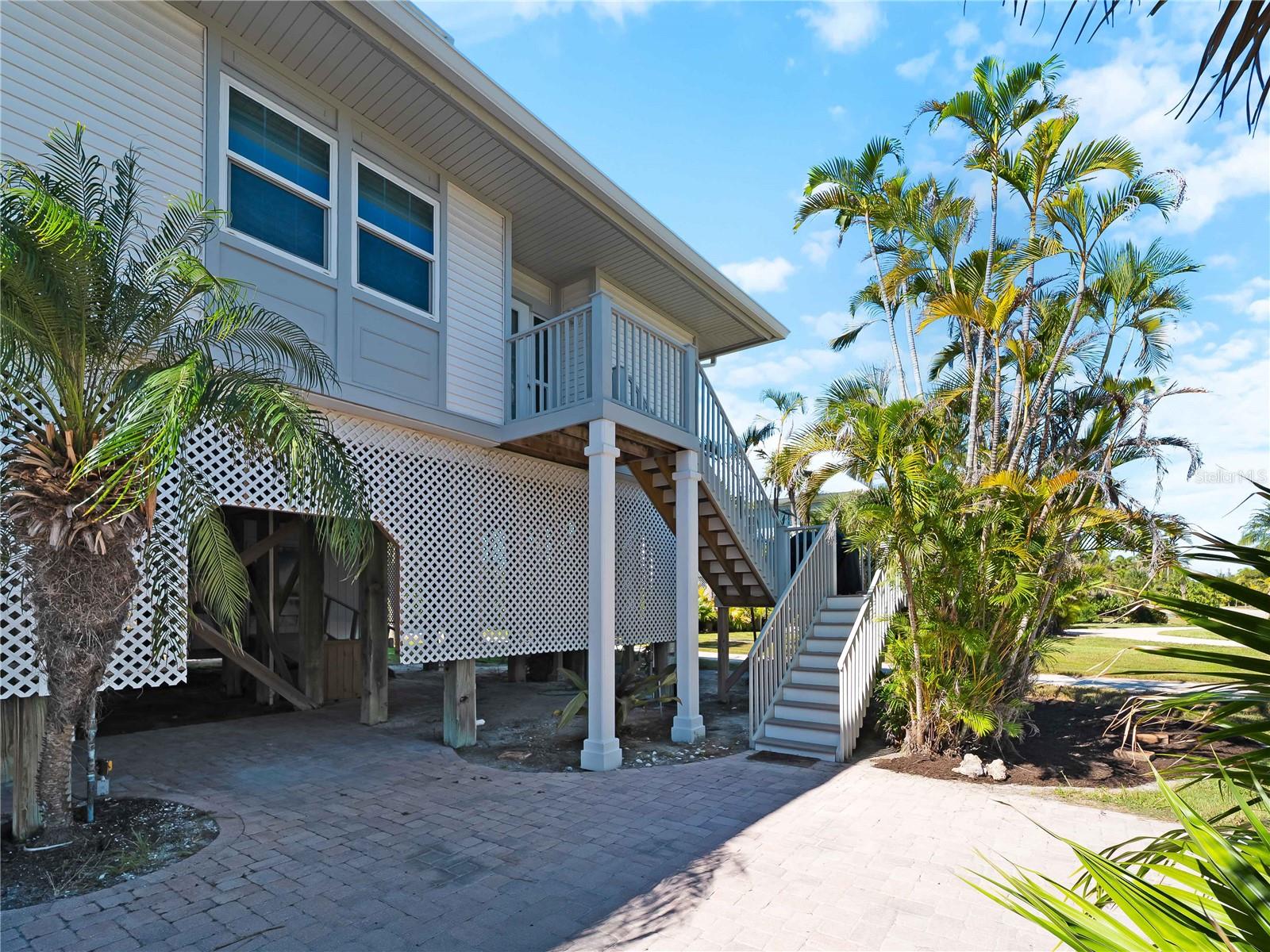 Image 8 of 59 For 7104 Palm Island Drive Le38