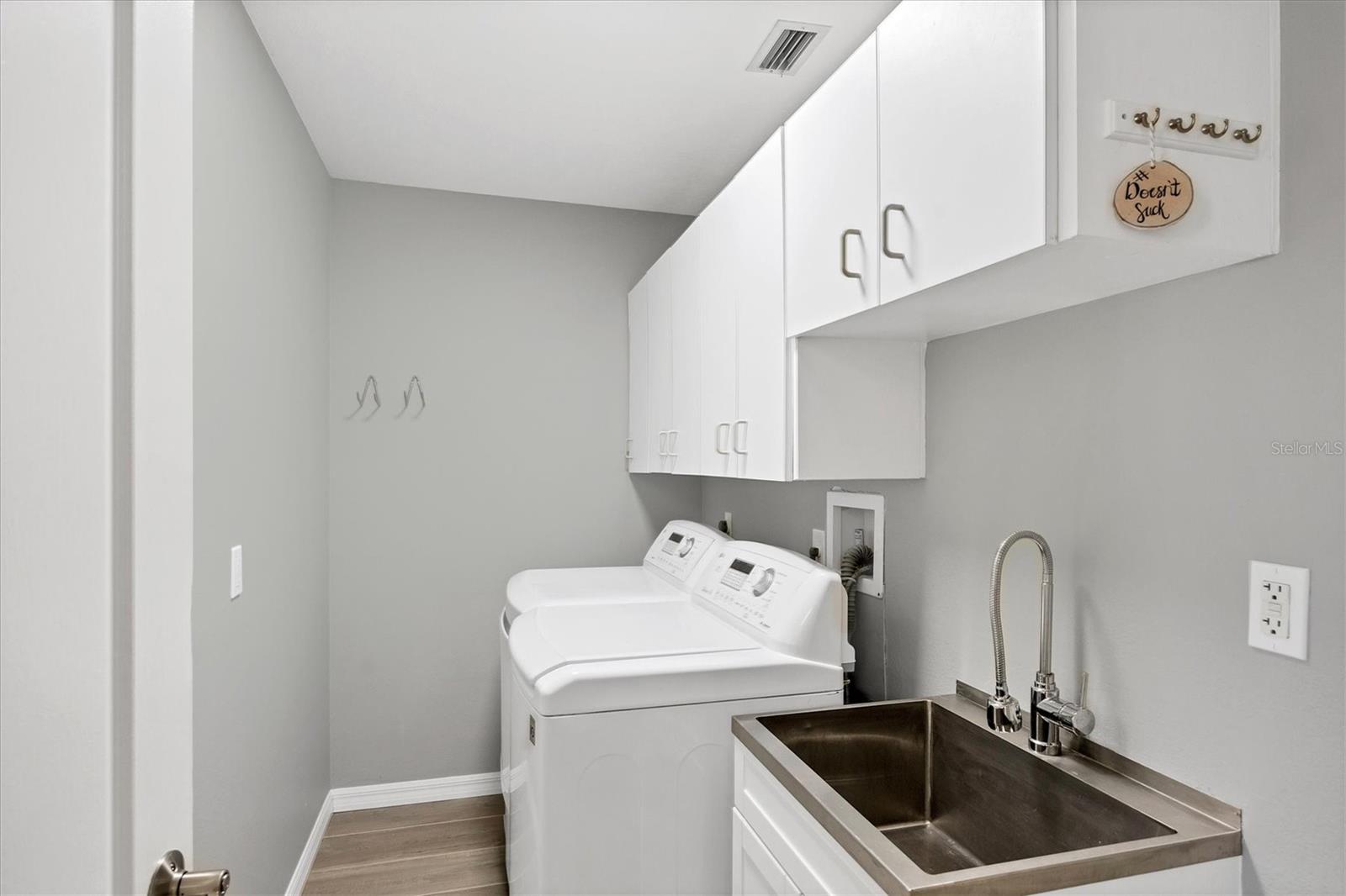 Image 27 of 38 For 34 Sportsman Road