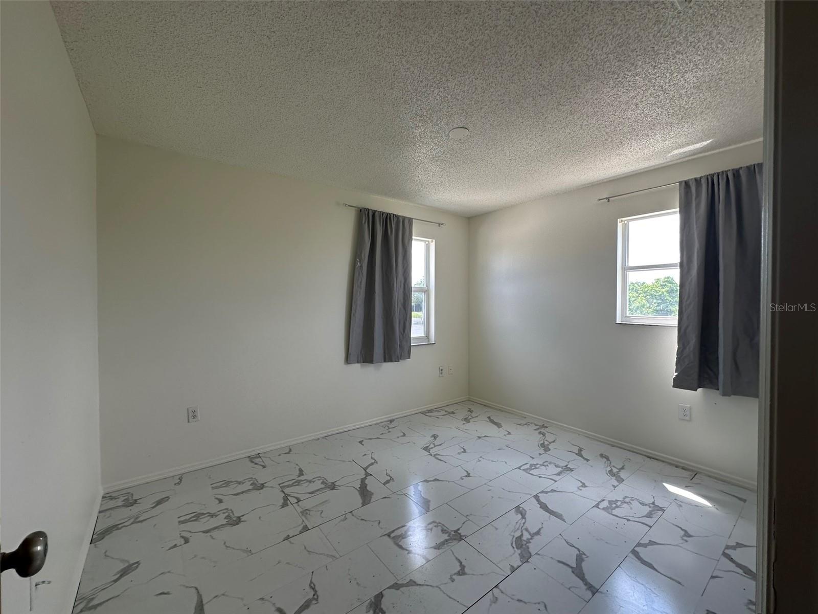 Image 14 of 29 For 4416 Englewood Road