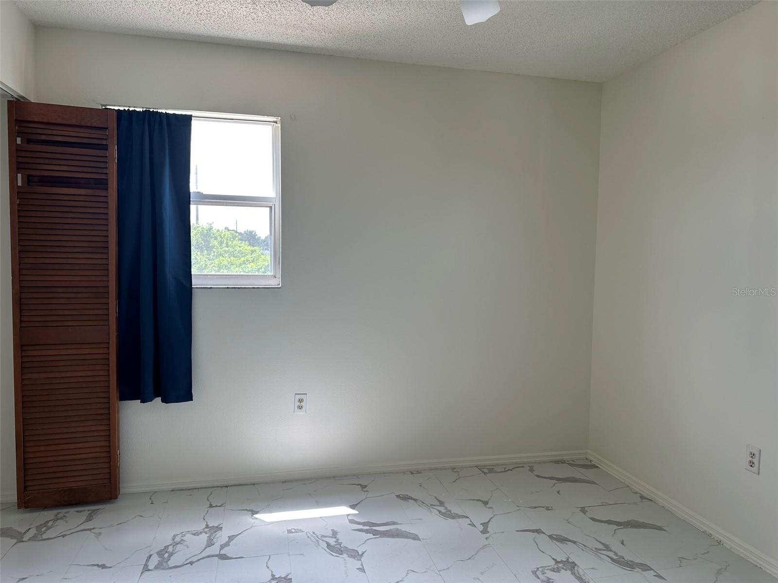 Image 18 of 29 For 4416 Englewood Road