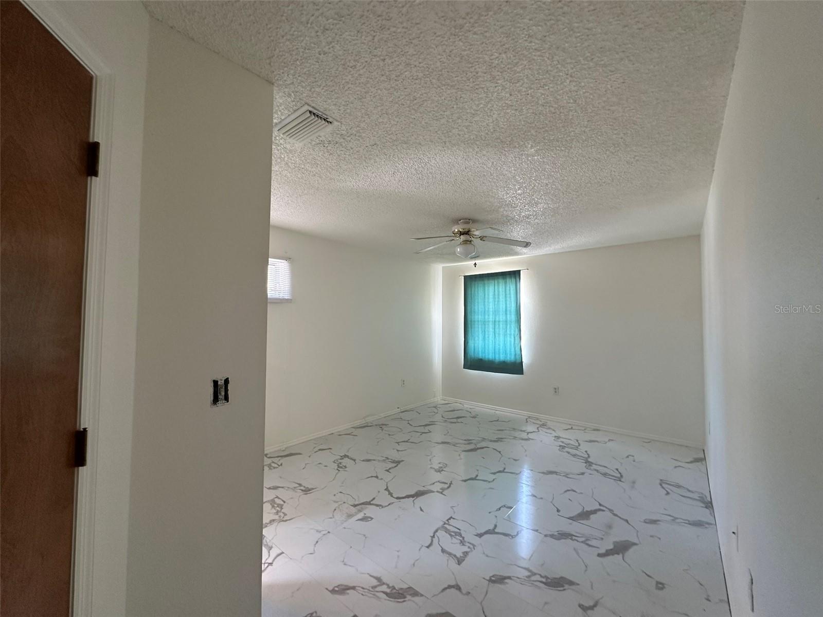 Image 26 of 29 For 4416 Englewood Road