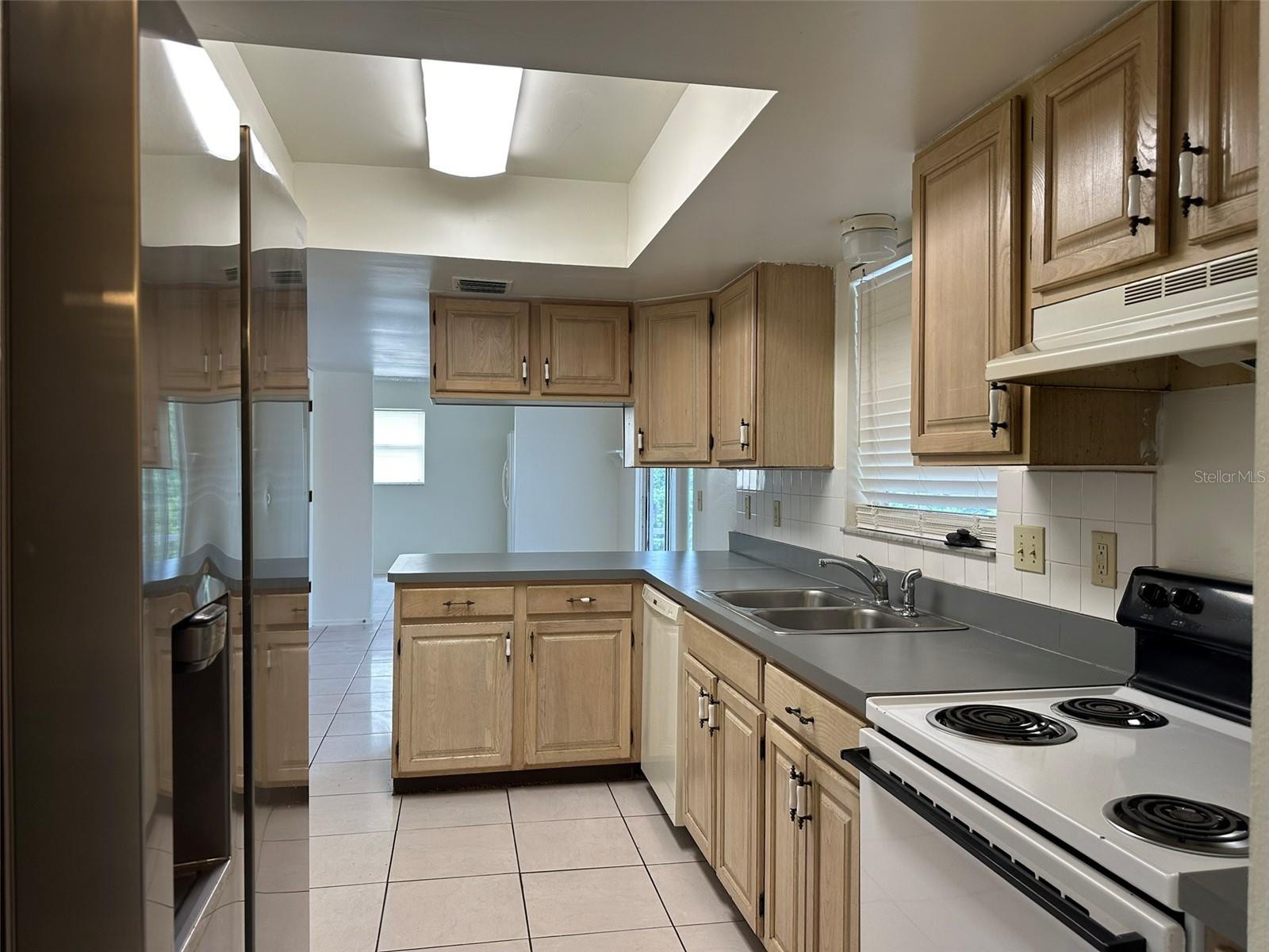 Image 8 of 29 For 4416 Englewood Road