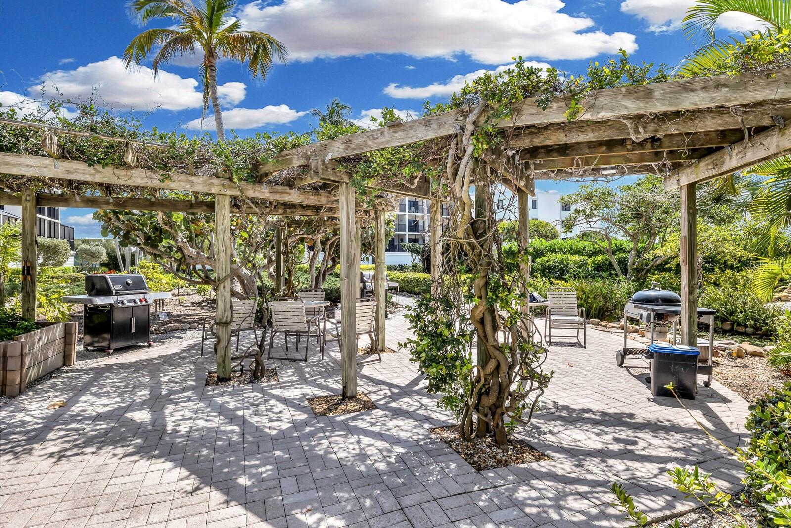 Image 22 of 39 For 5700 Gulf Shores Drive A312