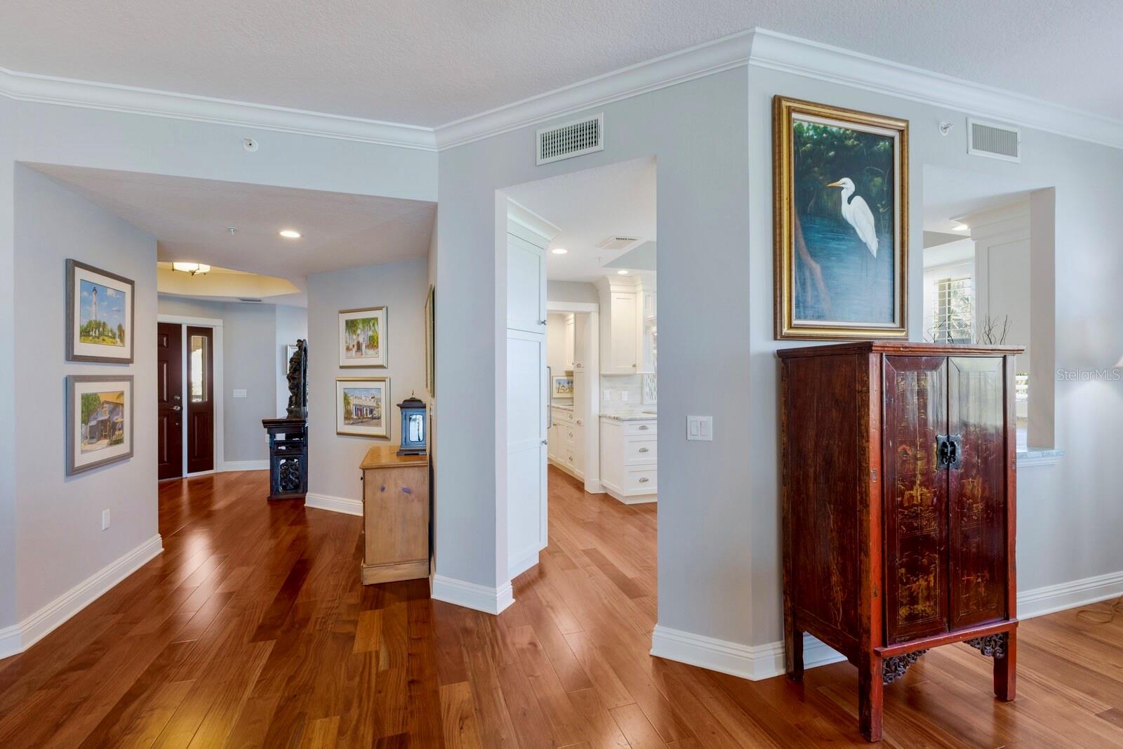 Image 15 of 74 For 801 Harborshore Drive 3