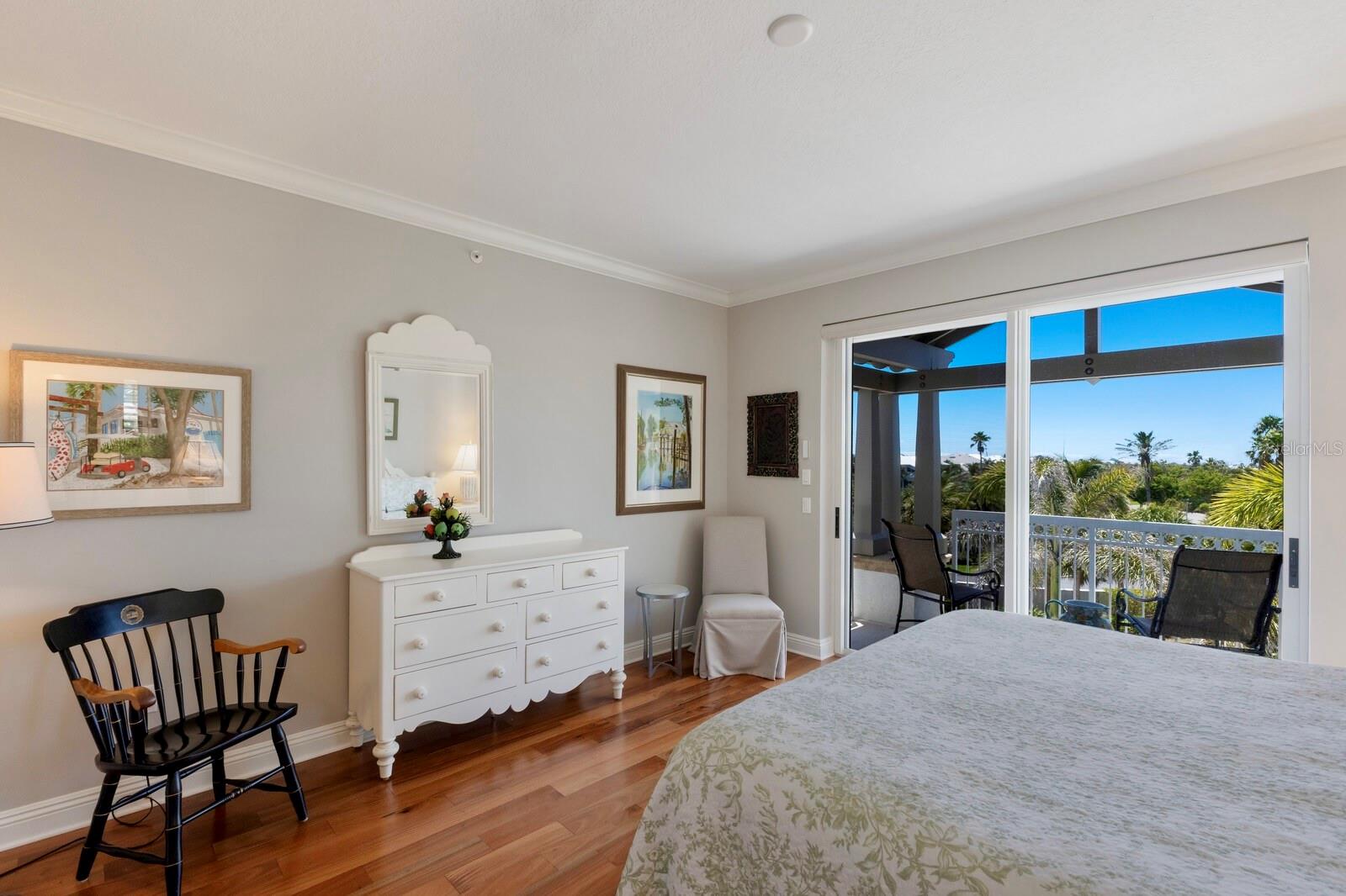 Image 40 of 74 For 801 Harborshore Drive 3