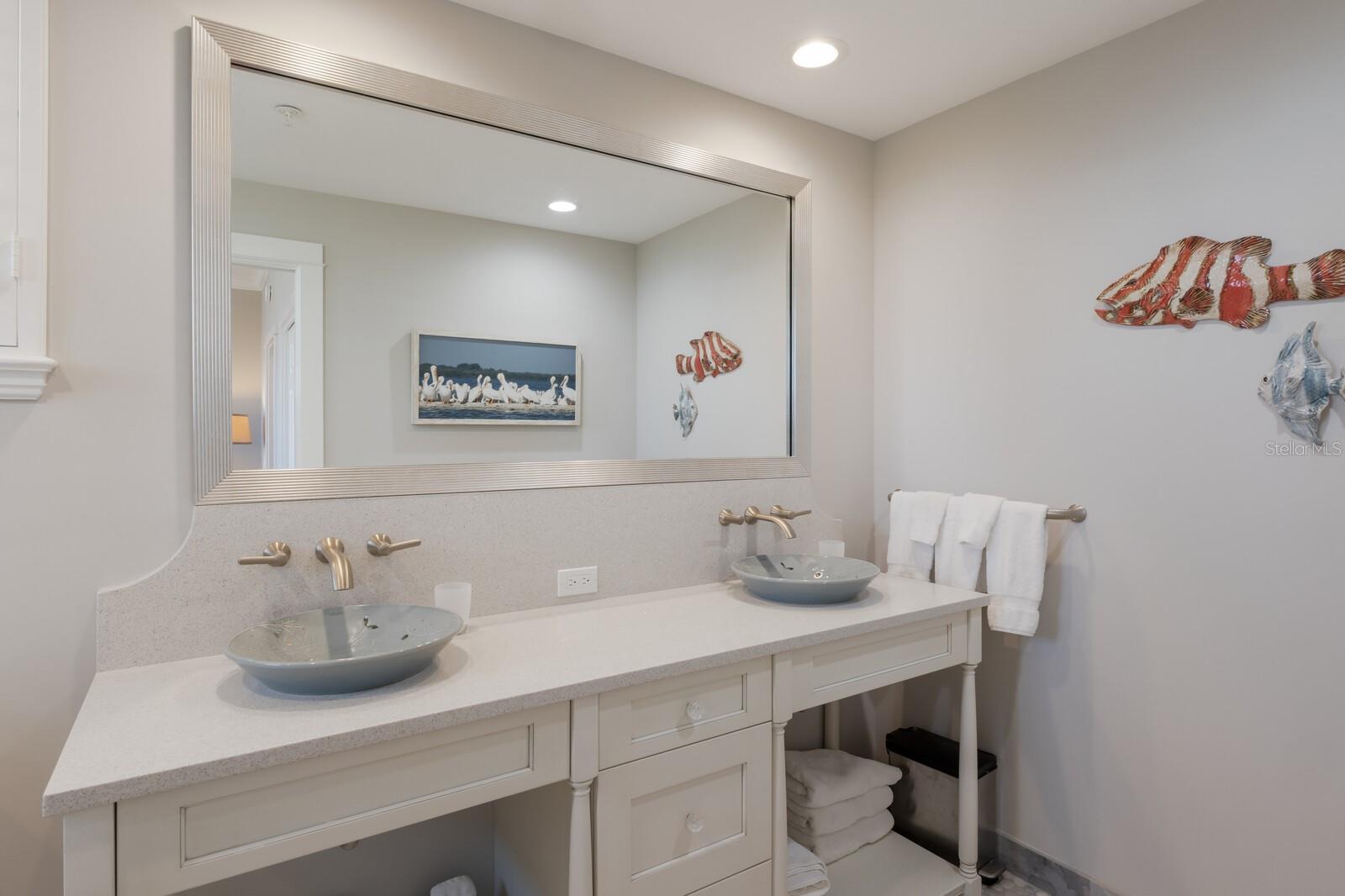 Image 42 of 74 For 801 Harborshore Drive 3