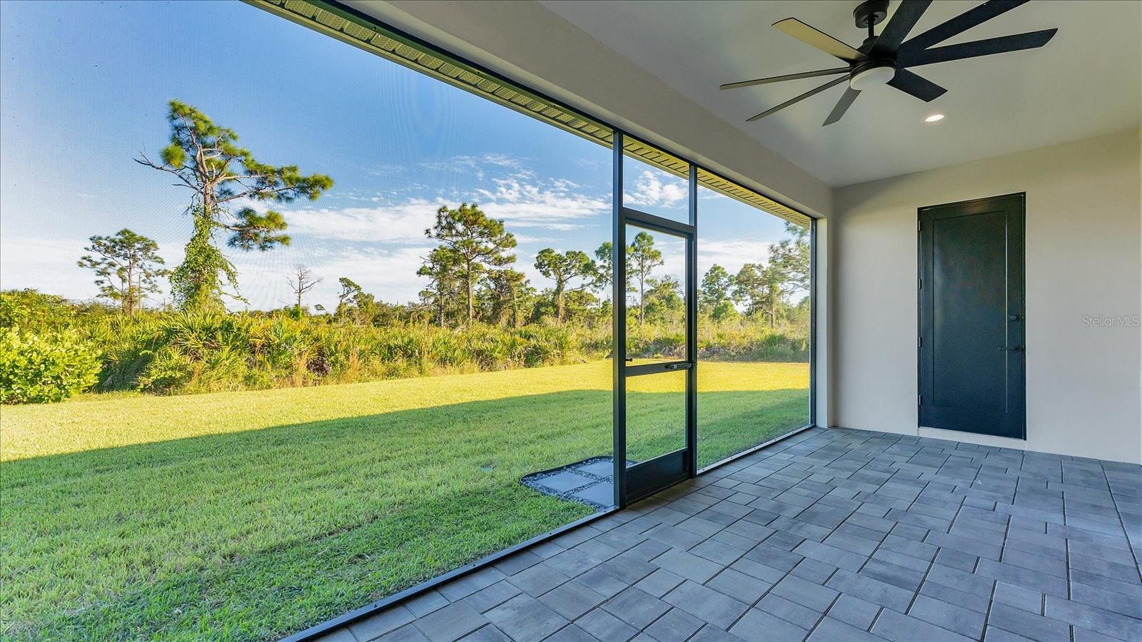 Image 27 of 30 For 242 Brig Circle W