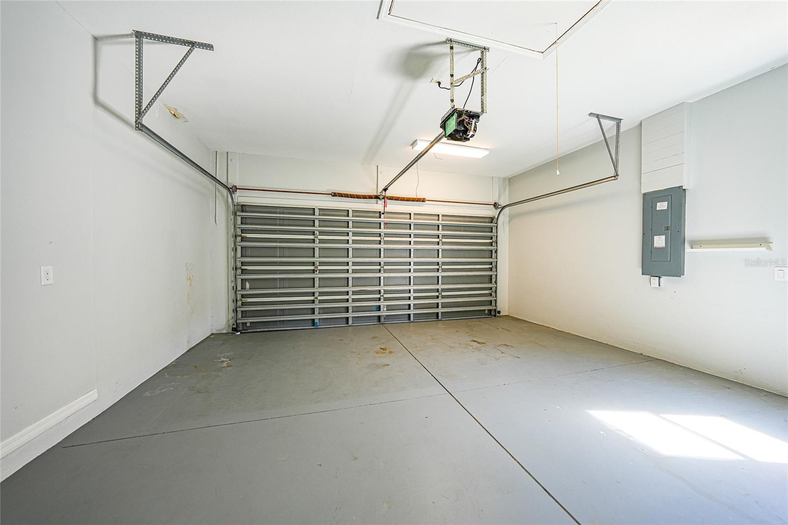 Image 33 of 53 For 1647 Squaw Lane