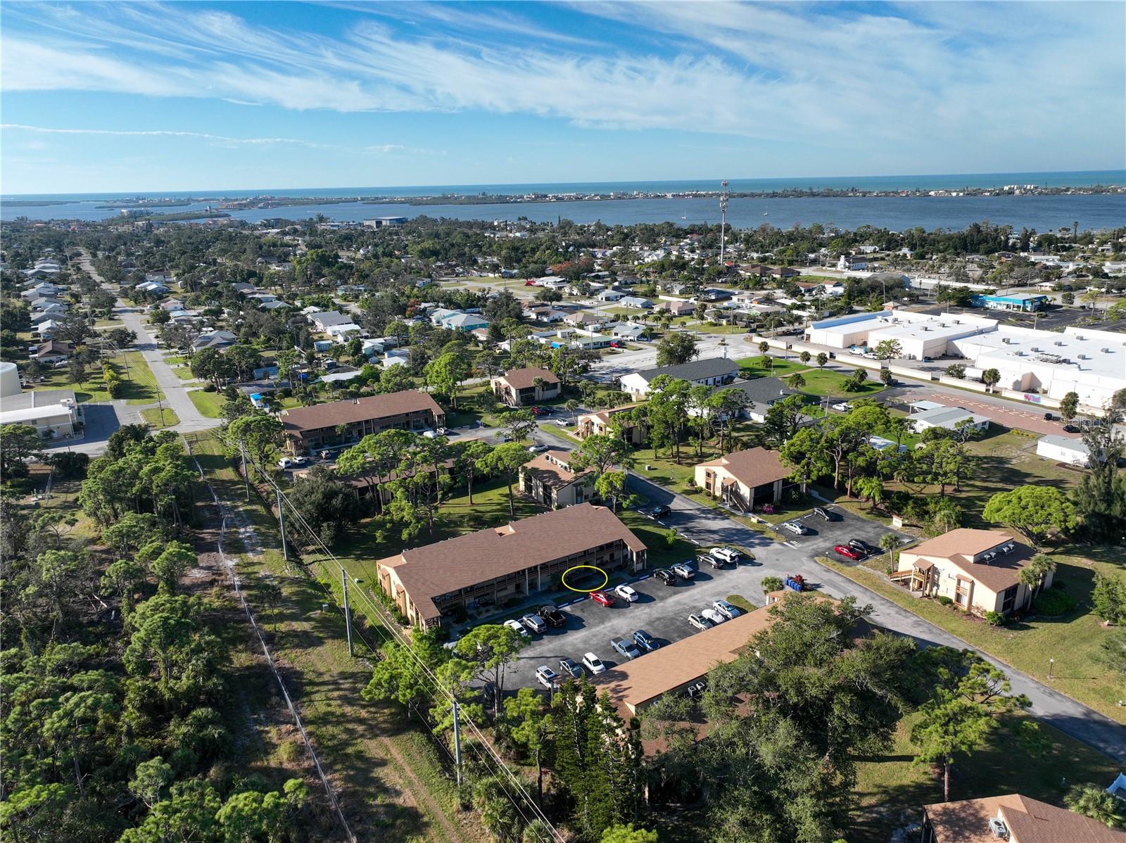 Image 23 of 29 For 24 Quails Run Boulevard 5