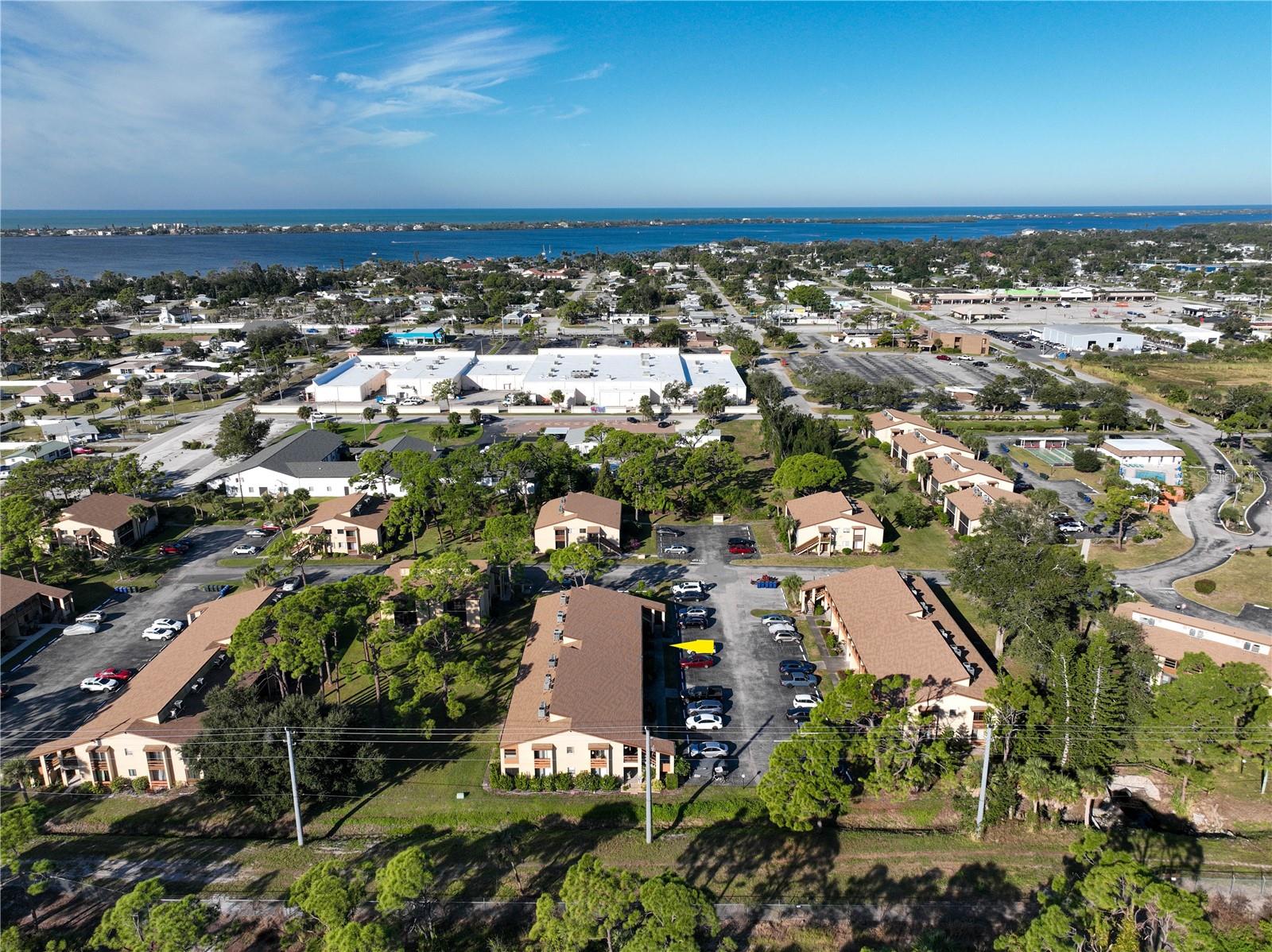 Image 24 of 29 For 24 Quails Run Boulevard 5