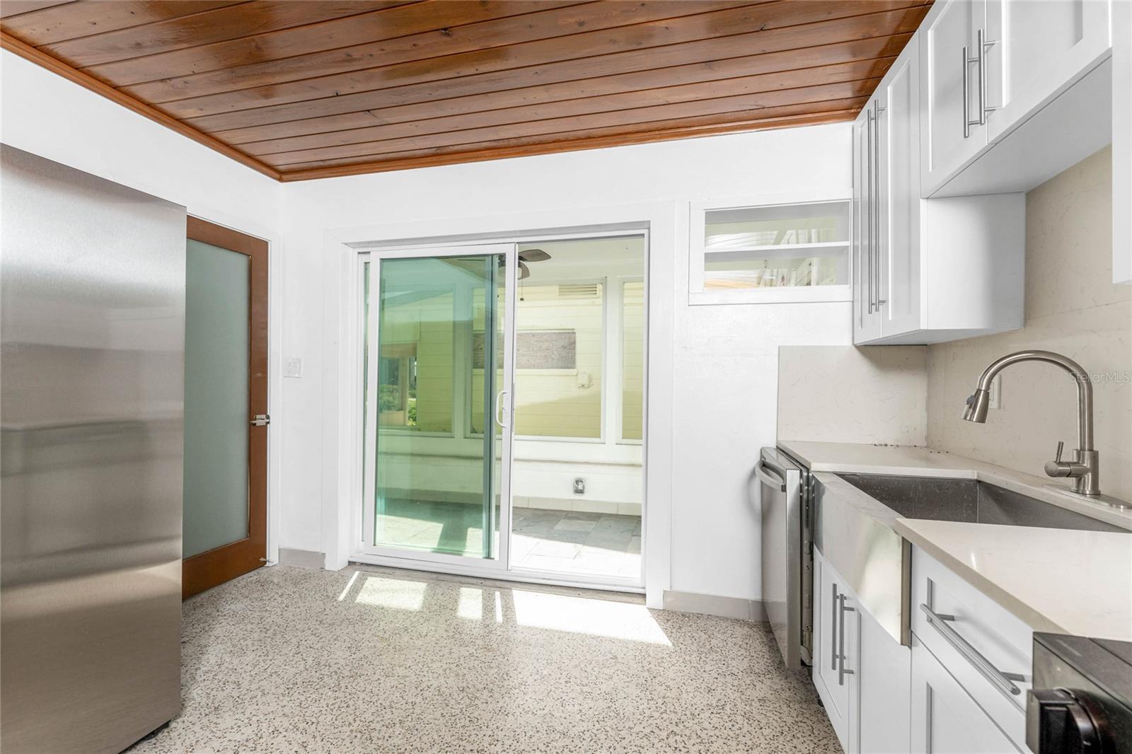 Image 11 of 68 For 1600 Gulf Boulevard