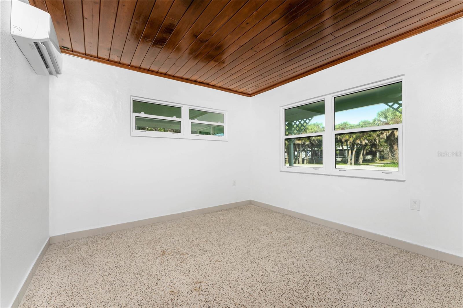 Image 14 of 68 For 1600 Gulf Boulevard