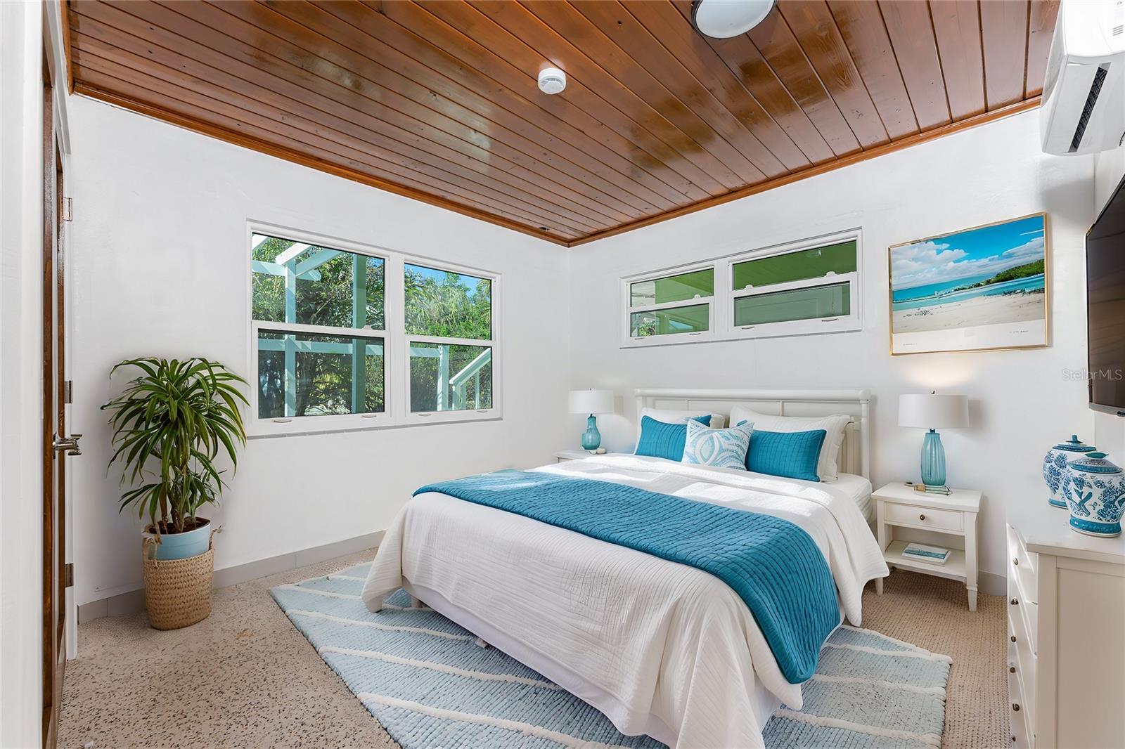 Image 15 of 68 For 1600 Gulf Boulevard