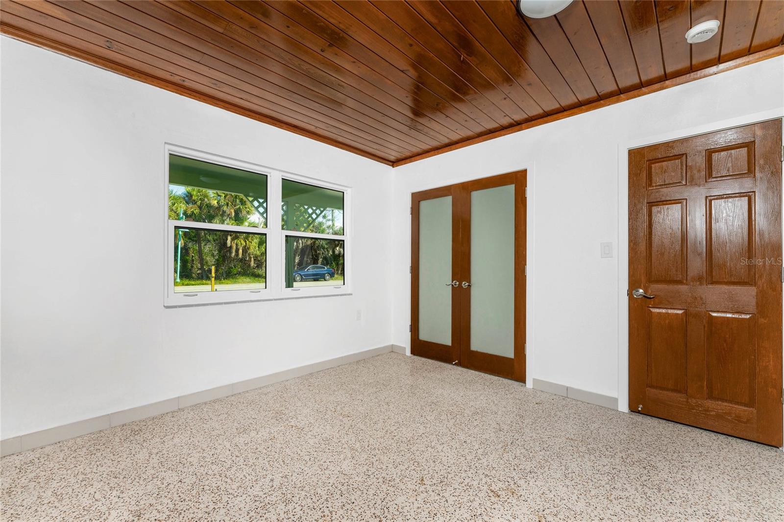 Image 16 of 68 For 1600 Gulf Boulevard