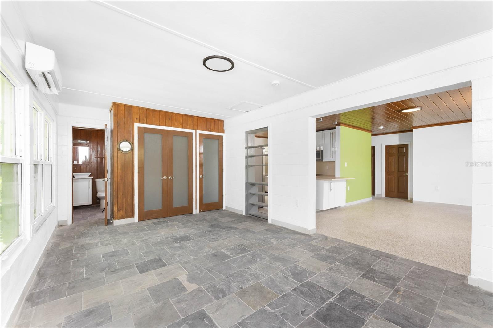 Image 27 of 68 For 1600 Gulf Boulevard