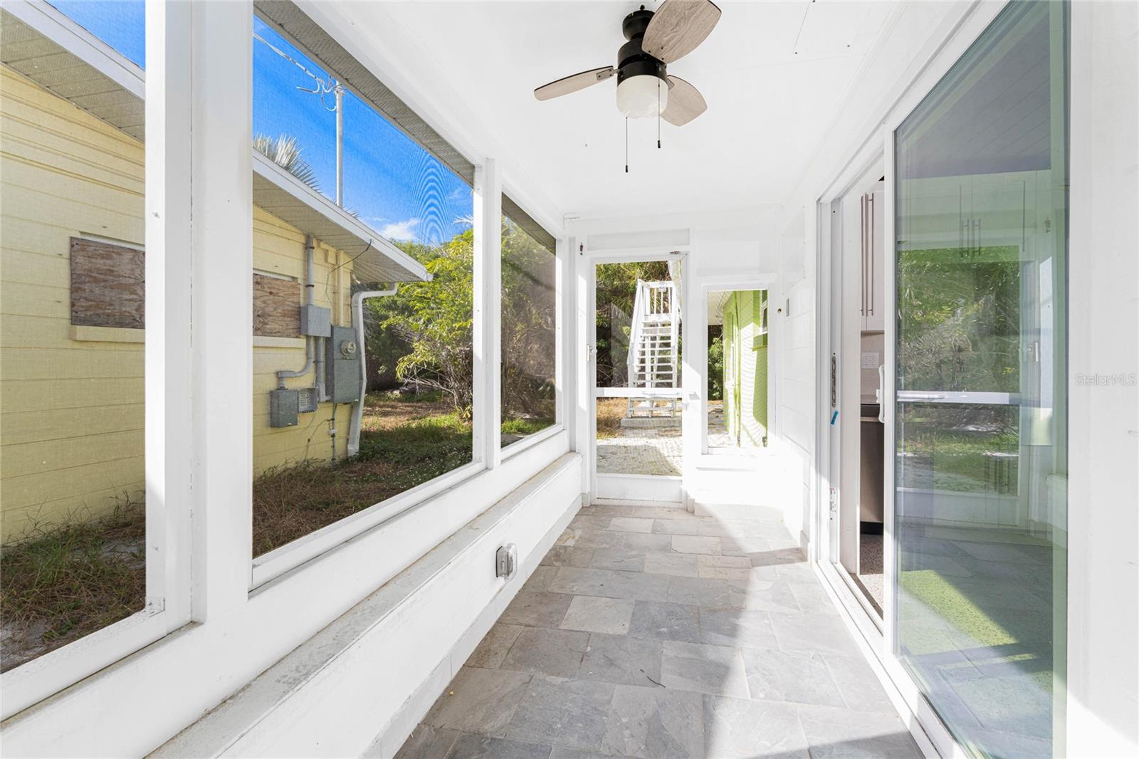 Image 34 of 68 For 1600 Gulf Boulevard