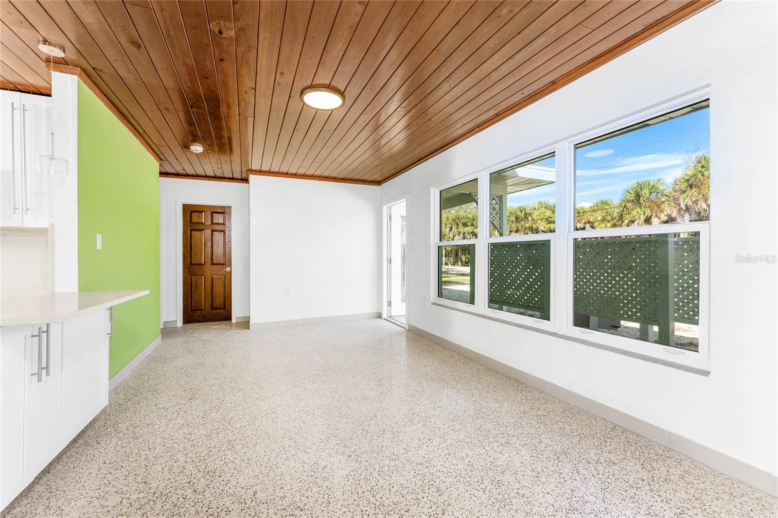 Image 6 of 68 For 1600 Gulf Boulevard