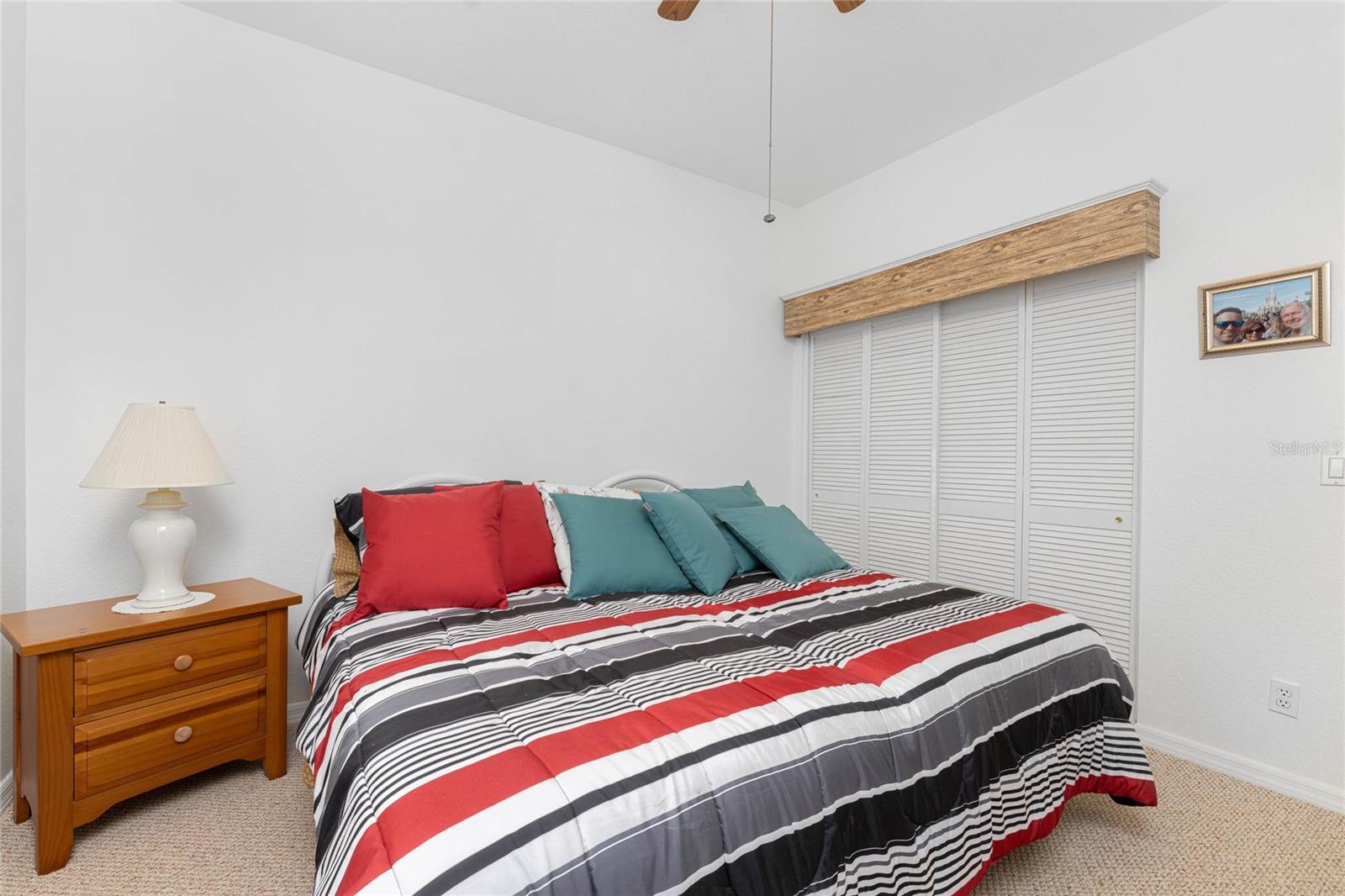 Image 21 of 67 For 14016 Willow Glen Court 112