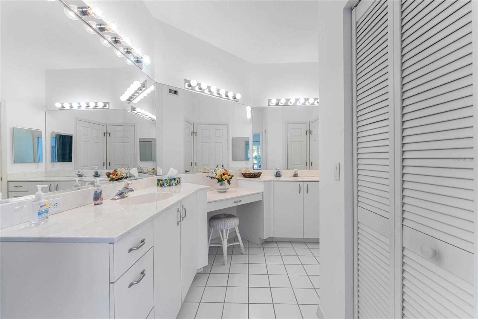 Image 25 of 67 For 14016 Willow Glen Court 112