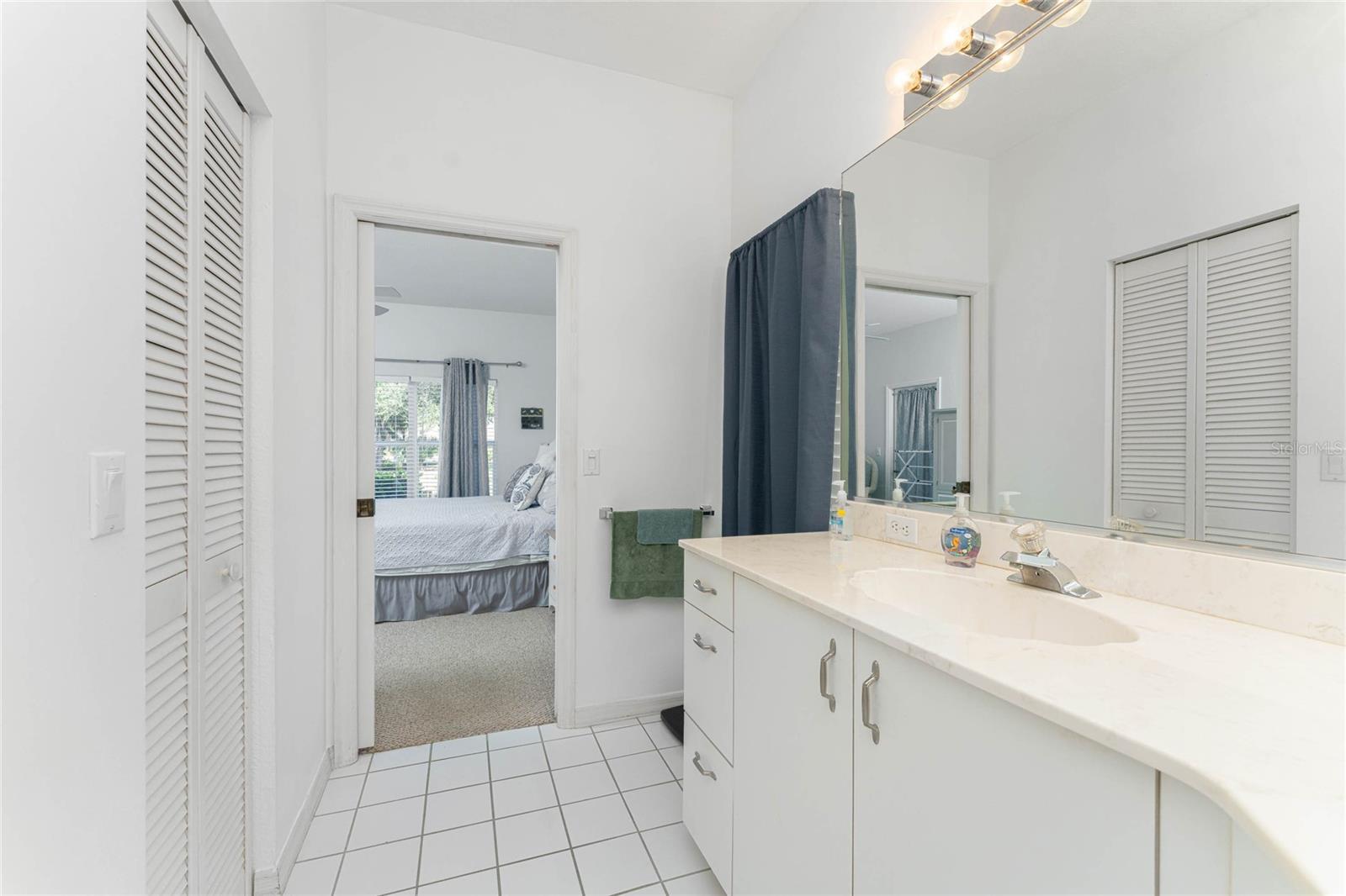 Image 30 of 67 For 14016 Willow Glen Court 112