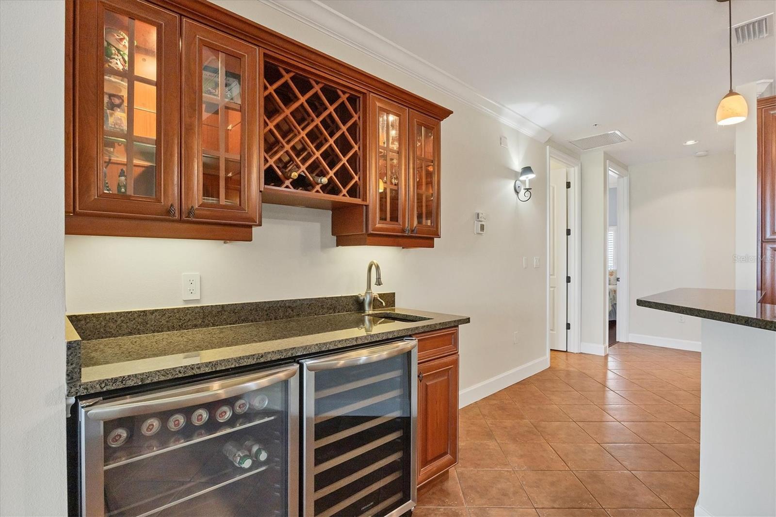 Image 17 of 49 For 11200 Hacienda Del Mar  B-305