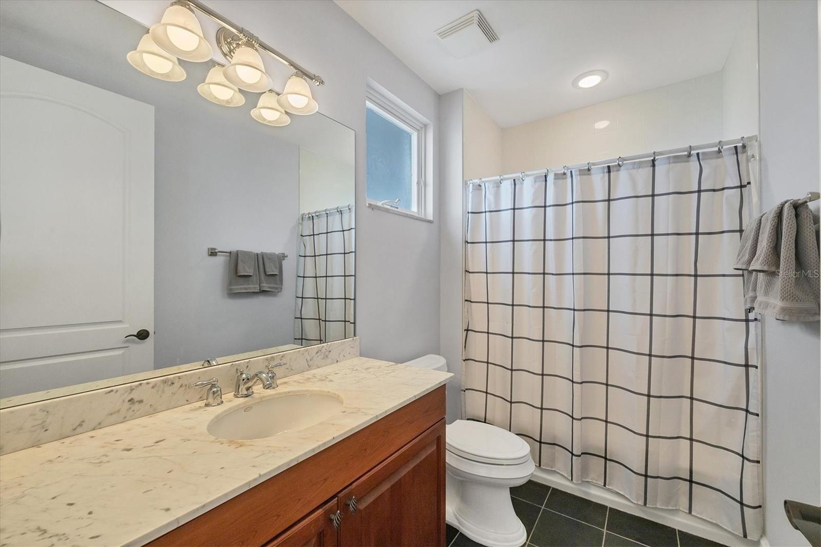 Image 24 of 49 For 11200 Hacienda Del Mar  B-305