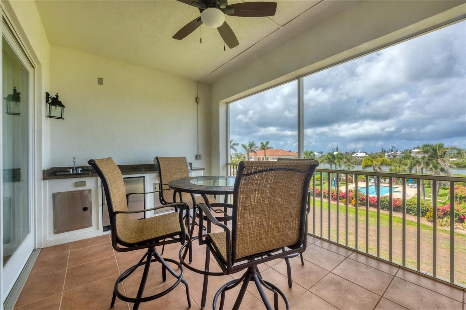 Image 27 of 49 For 11200 Hacienda Del Mar  B-305