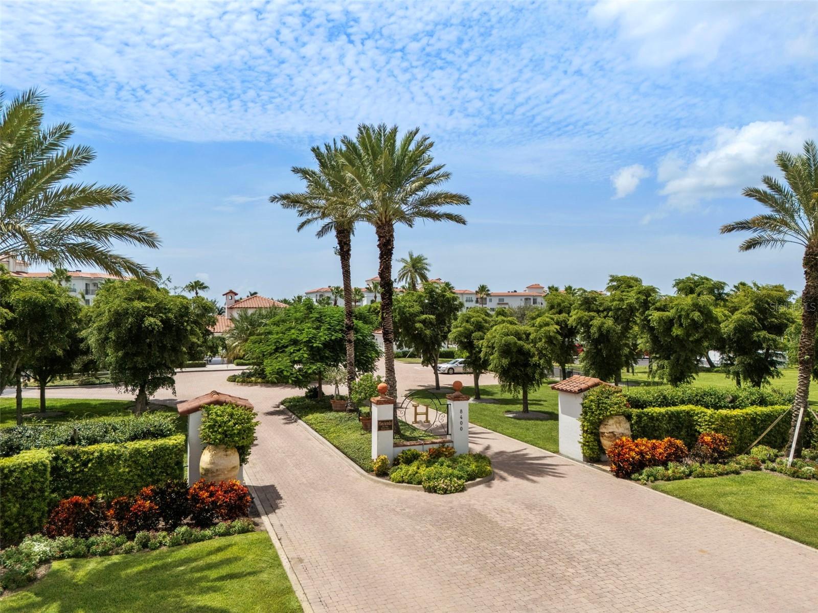 Image 5 of 49 For 11200 Hacienda Del Mar  B-305