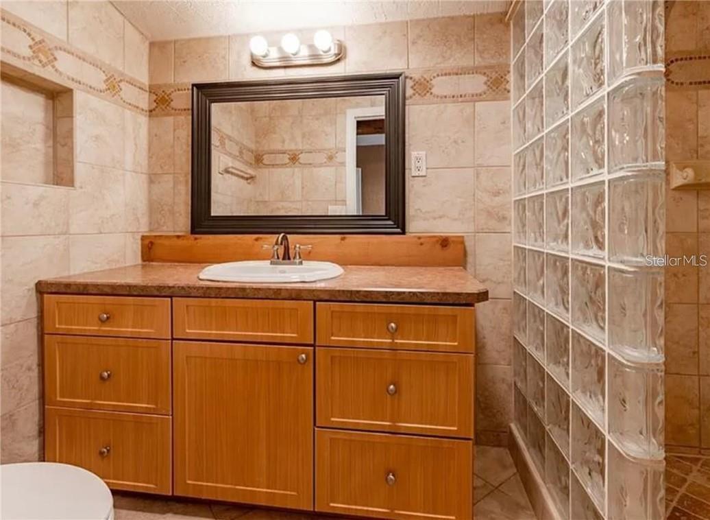 Image 10 of 30 For 18841 Durrance Road