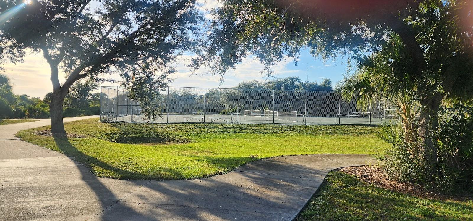 Image 25 of 32 For 437 Rotonda Circle