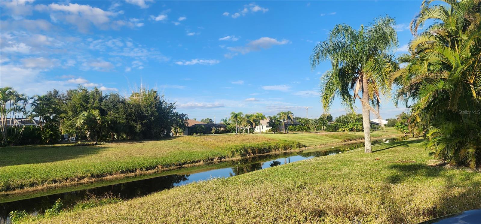 Image 8 of 32 For 437 Rotonda Circle