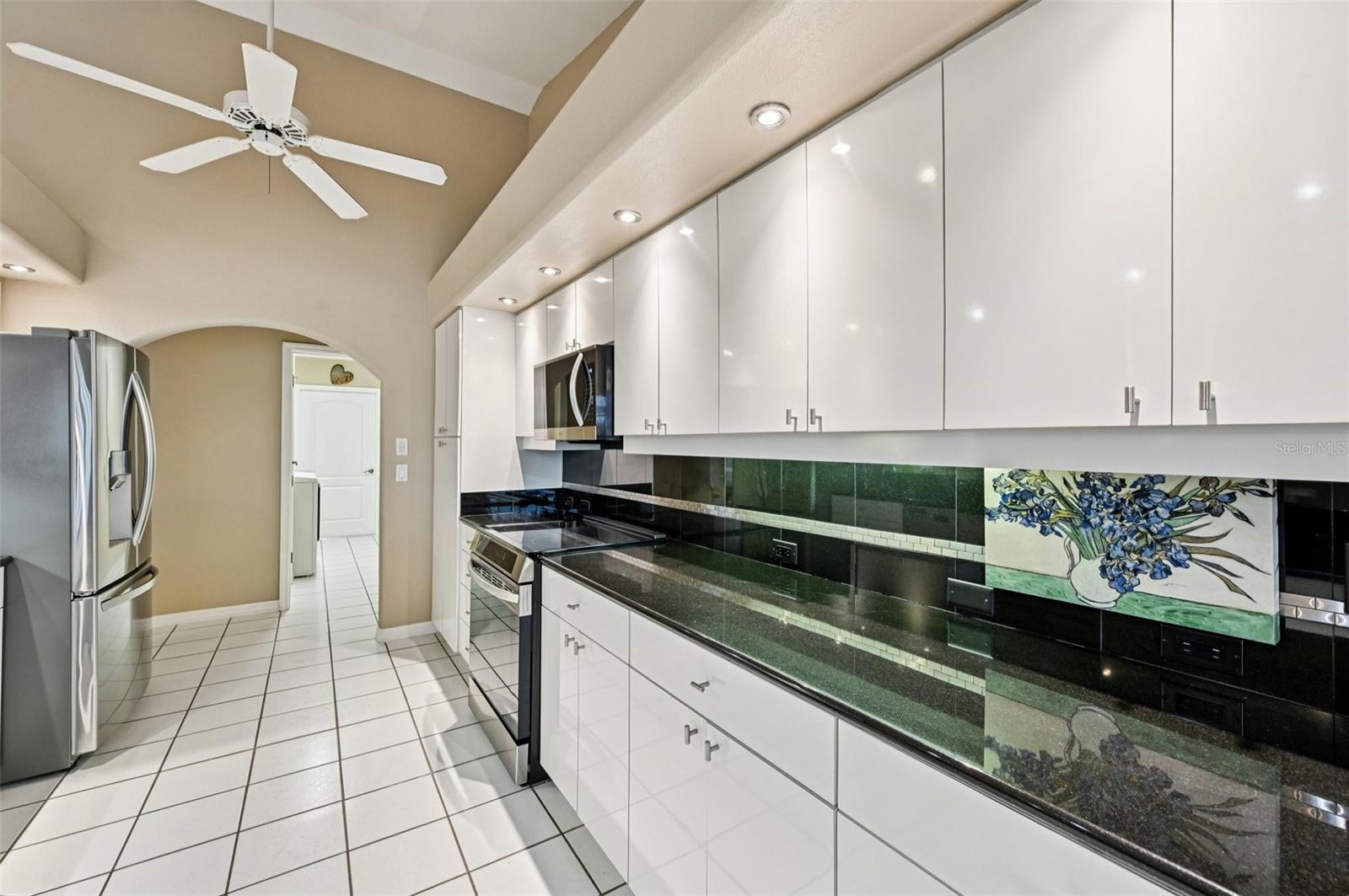 Image 14 of 67 For 13 Clubhouse Road