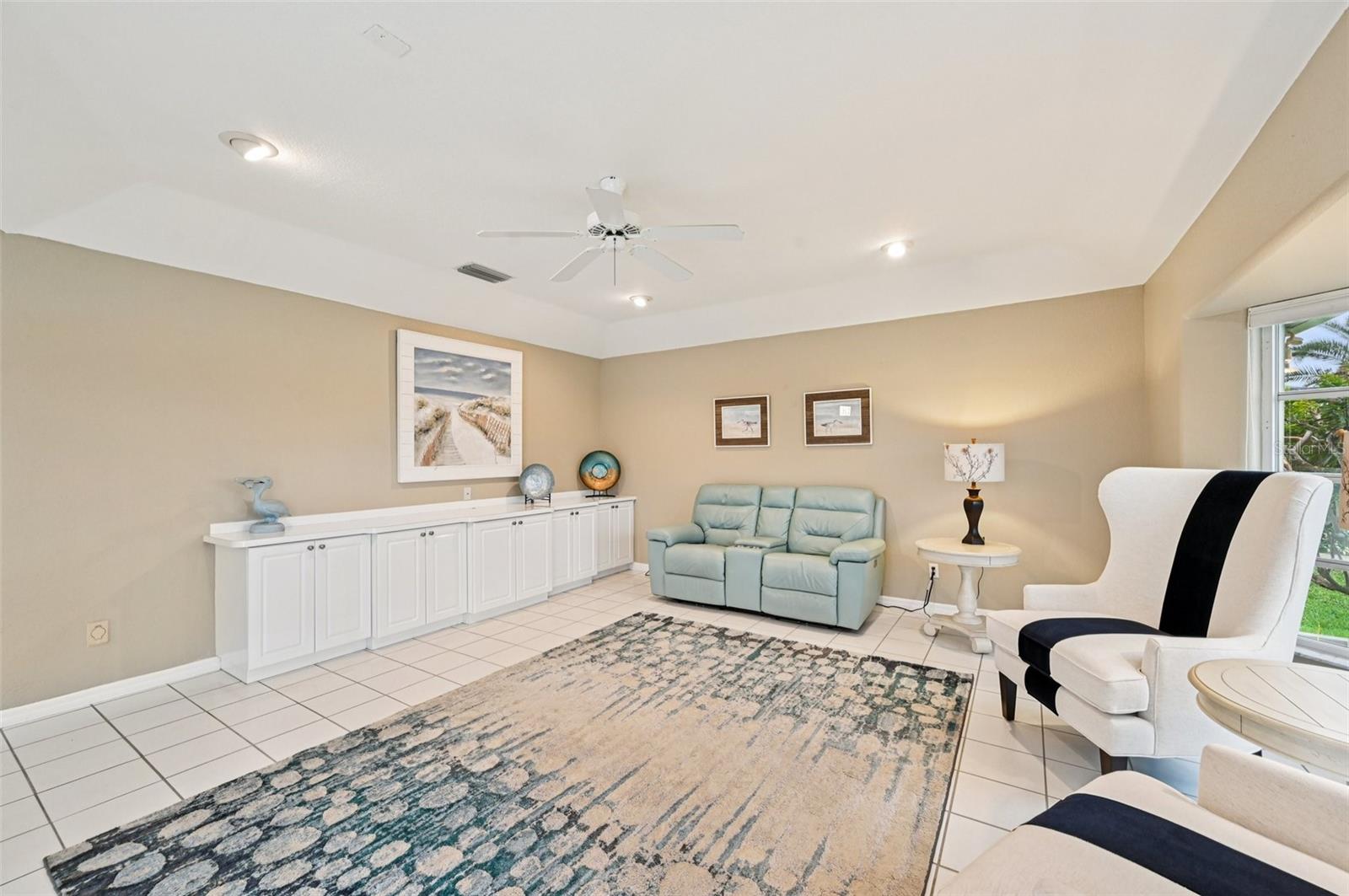 Image 23 of 67 For 13 Clubhouse Road