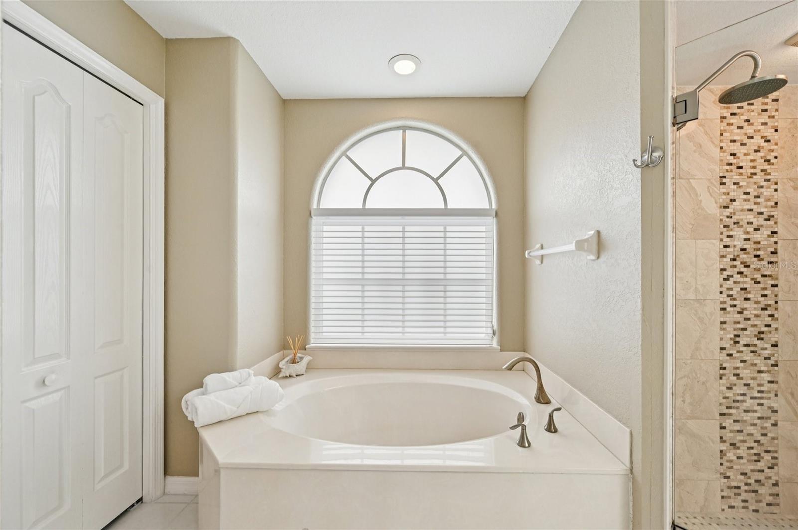 Image 30 of 67 For 13 Clubhouse Road