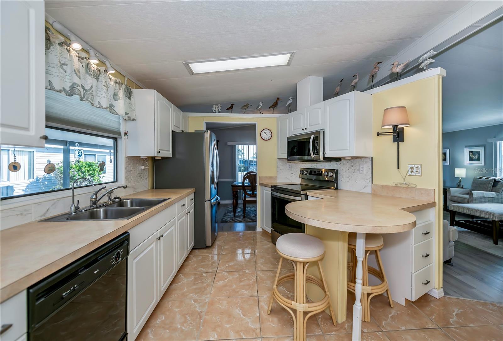 Image 16 of 53 For 749 Portwine Court