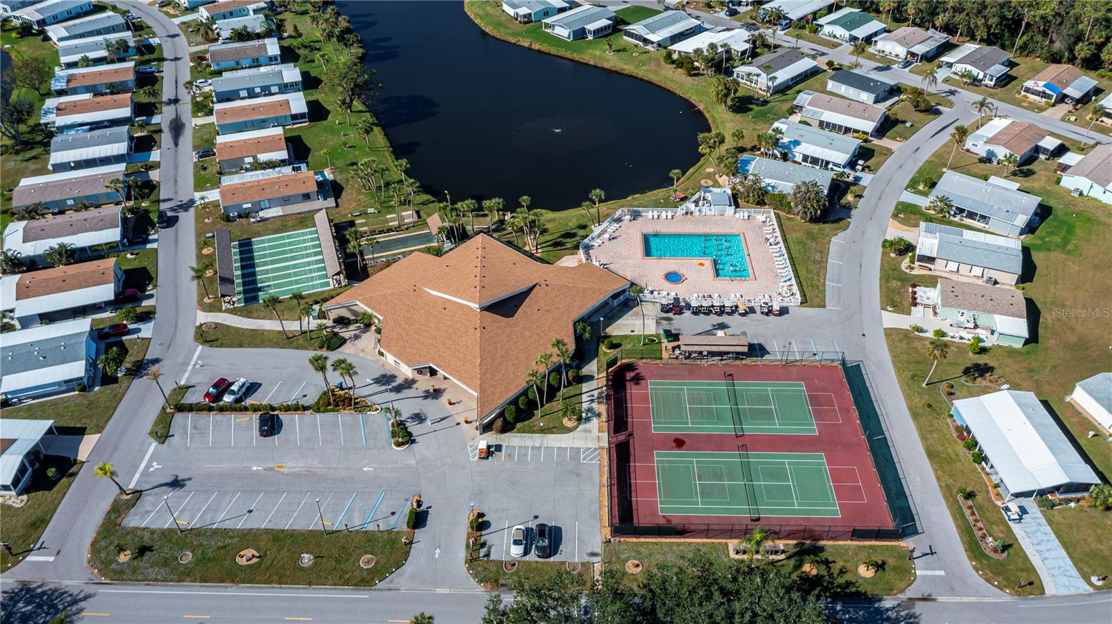 Image 43 of 53 For 749 Portwine Court