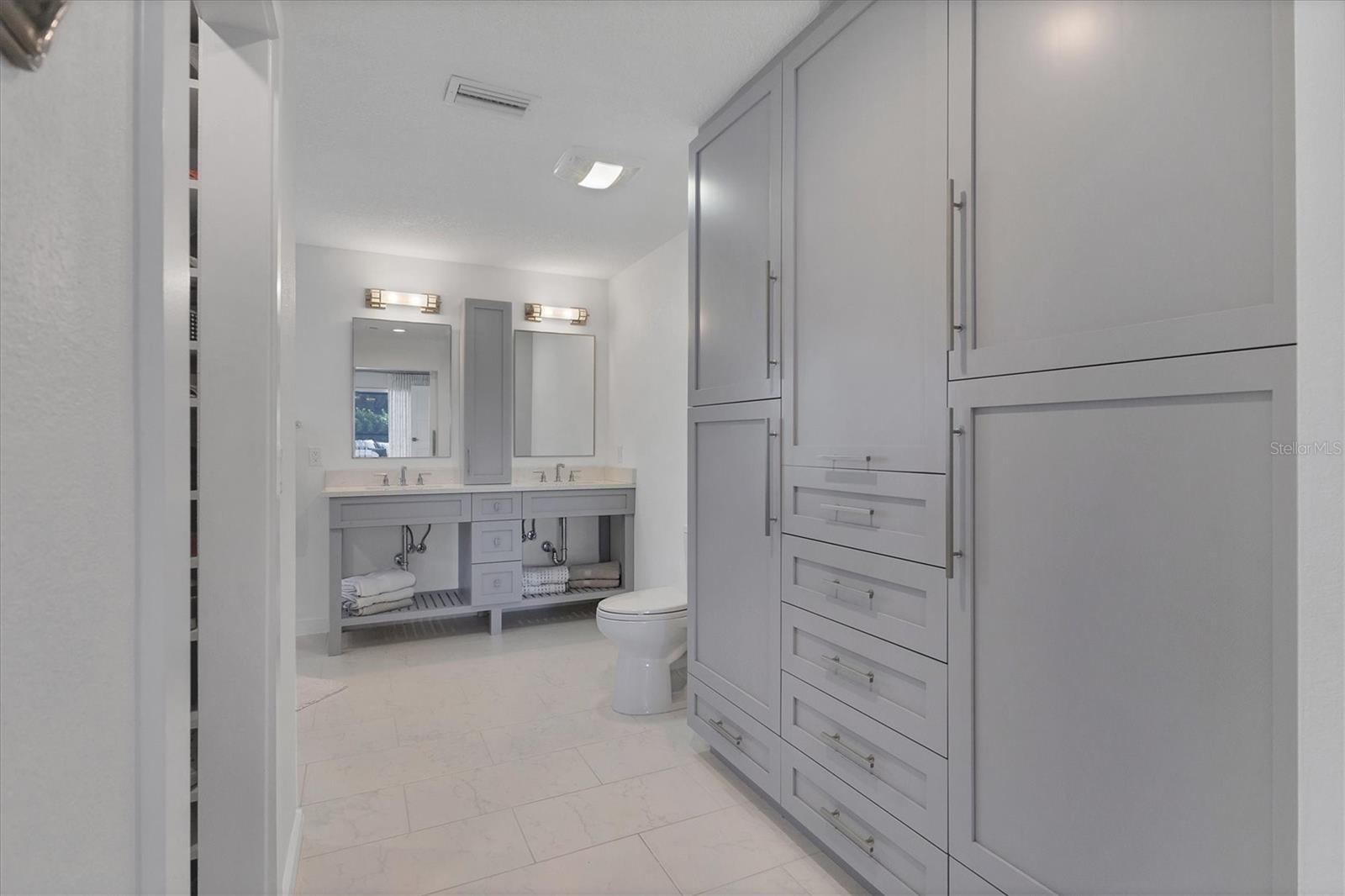 Image 27 of 77 For 1486 Landview Lane