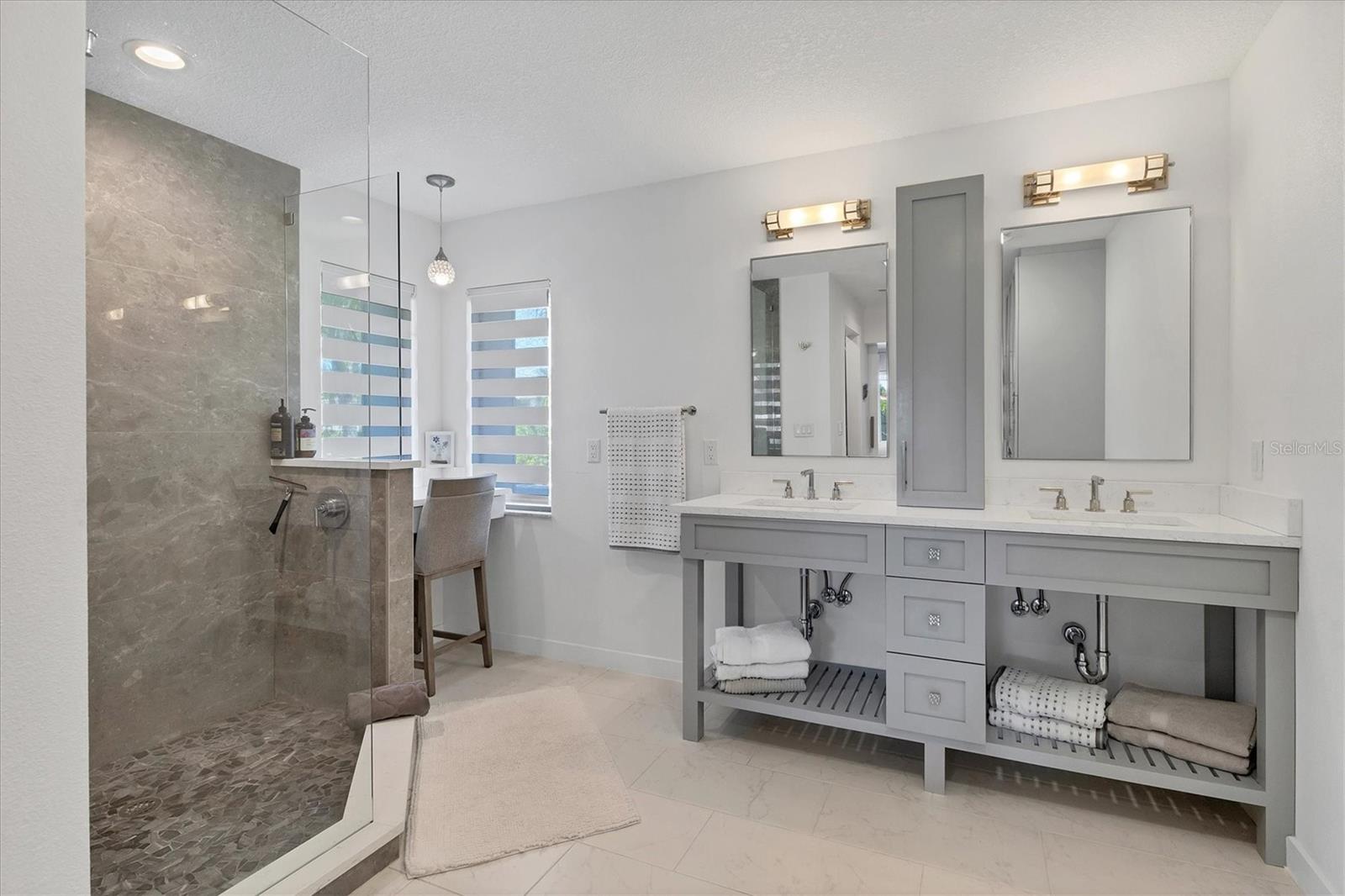 Image 28 of 77 For 1486 Landview Lane