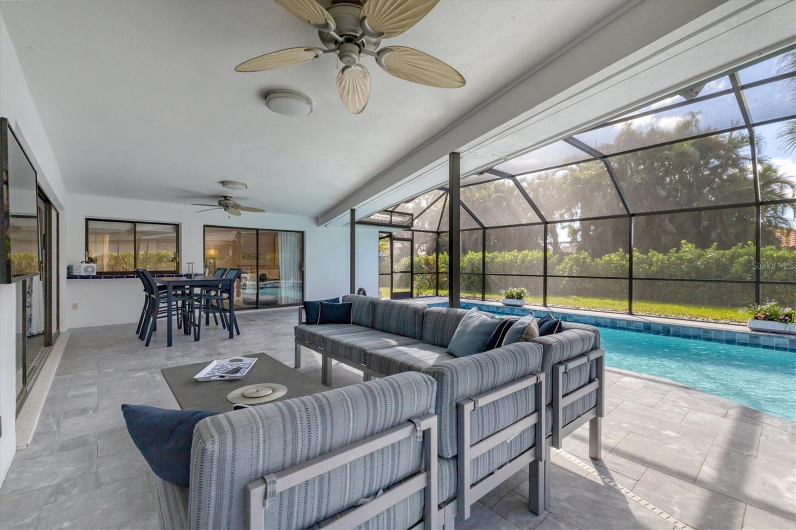 Image 38 of 77 For 1486 Landview Lane