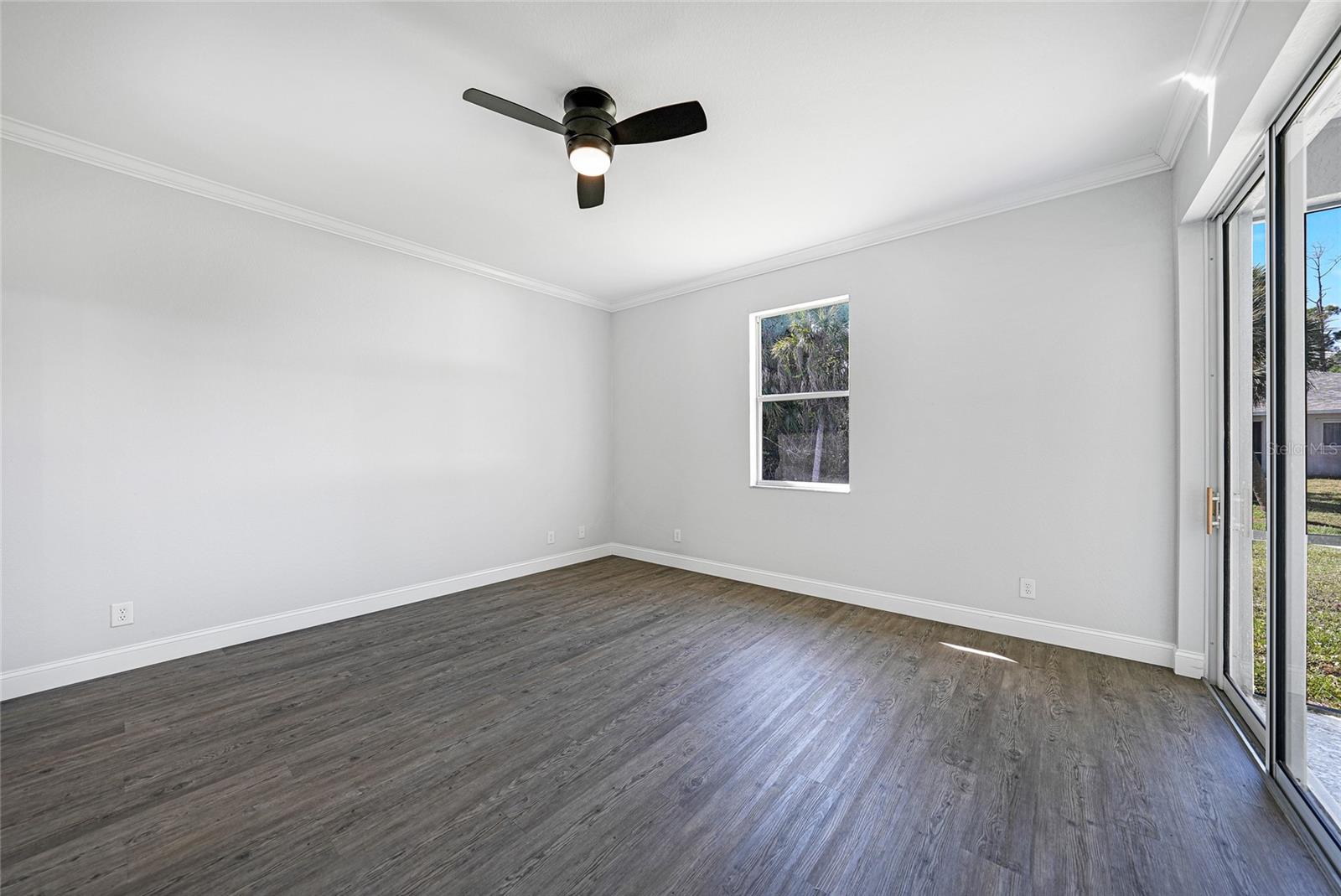 Image 21 of 53 For 1647 Squaw Lane