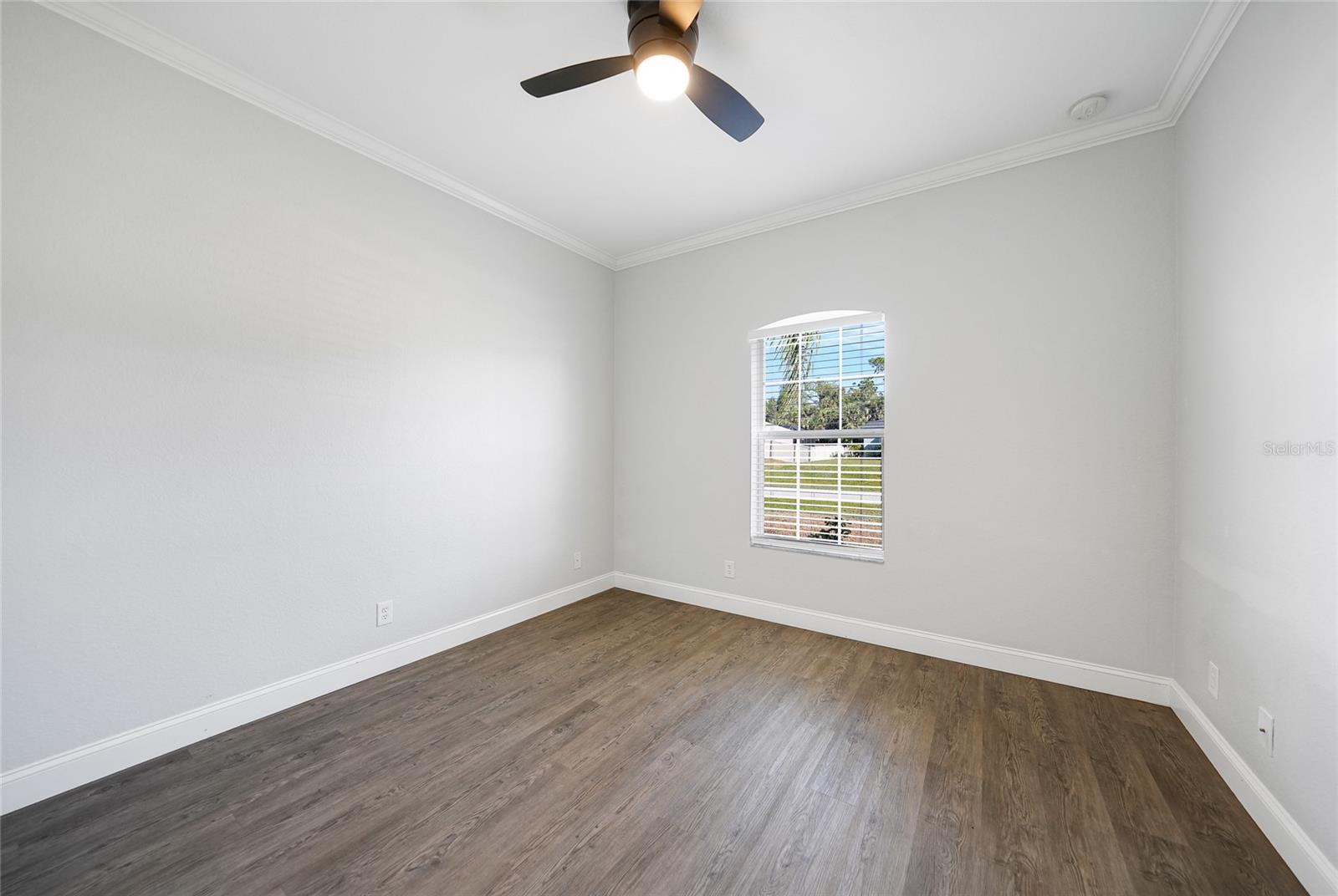 Image 32 of 53 For 1647 Squaw Lane