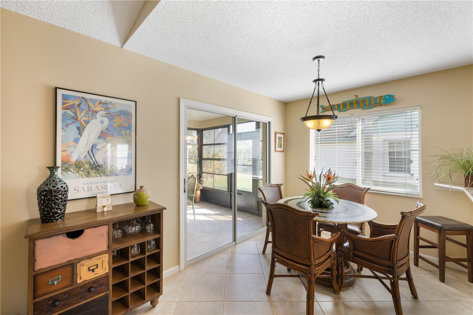 Image 14 of 39 For 324 Falling Waters Lane 164